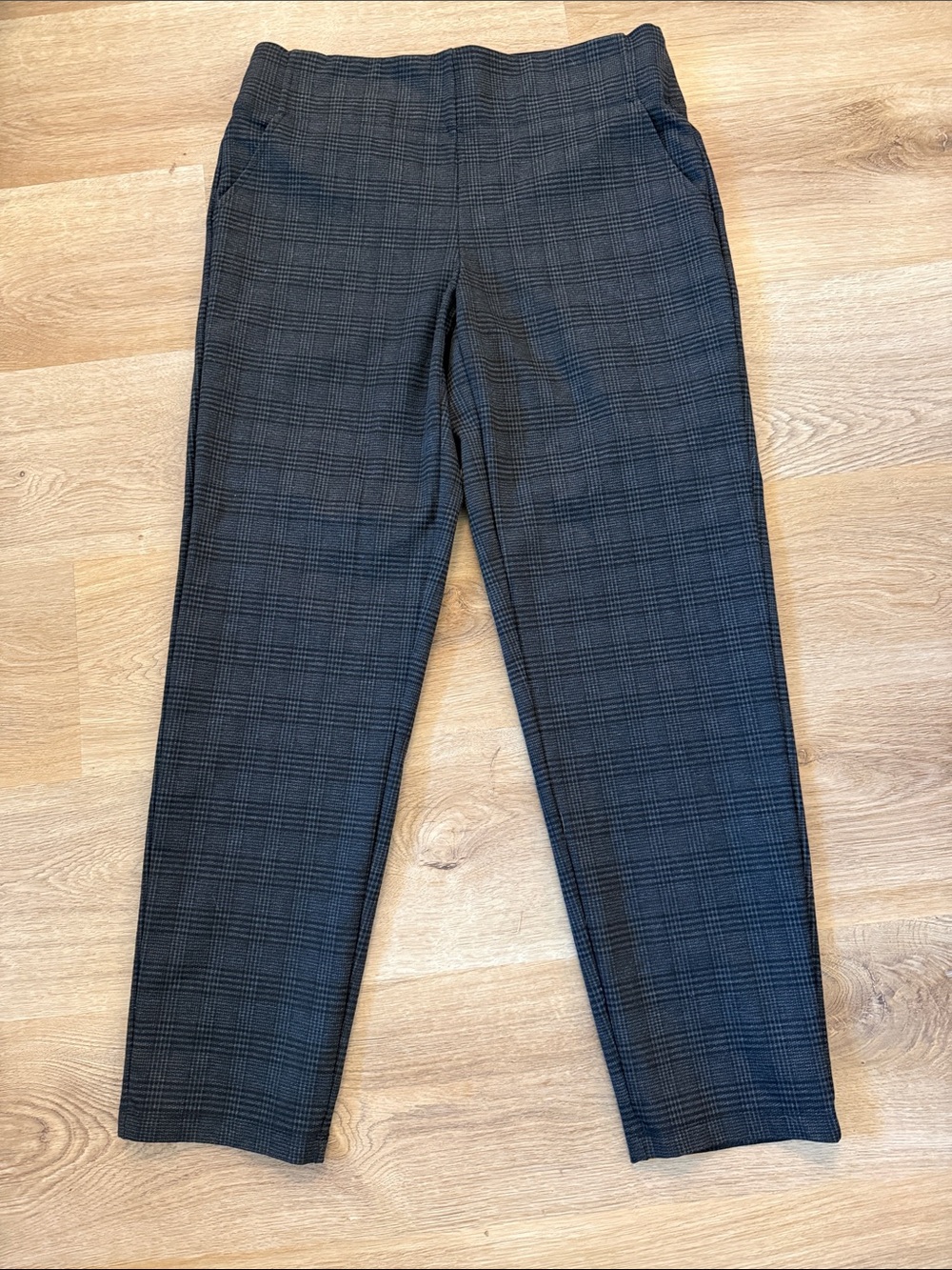 Max Studio Black & Gray Glen Plaid Stretch Leggings Chic Classic Medium